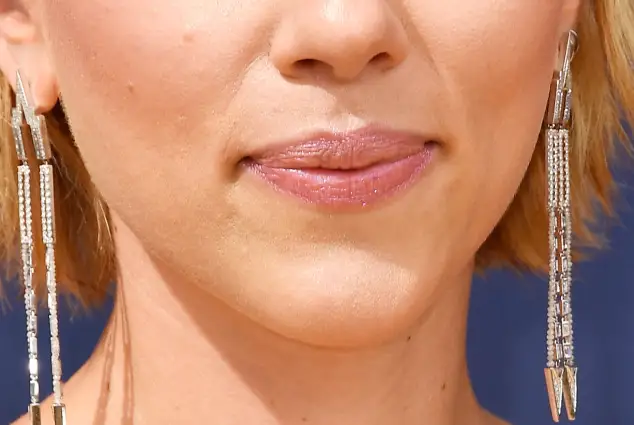 scarlett johansson