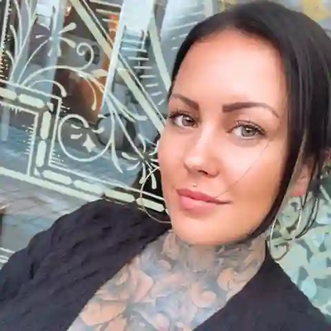gina trucker babes