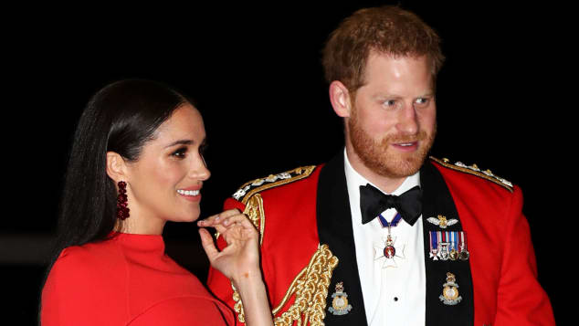Palast Aussert Sich Zu Oprah Interview Von Meghan Und Harry