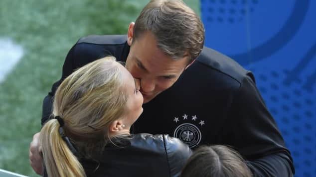 Nina Neuer: Frau von Manuel Neuer bisher nicht bei der WM ...