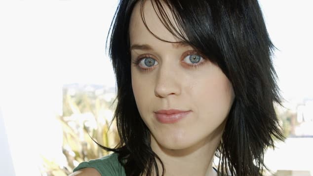 Katy Perry enthüllt: Sie gab sich früher als Zooey ...
