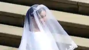 Meghan Markle zeigt ihr atemberaubendes Hochzeitskleid, Meghan Markle