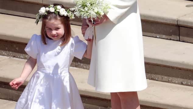 Charlotte Robbie Williams Tochter Blumenmadchen Bei Hochzeit