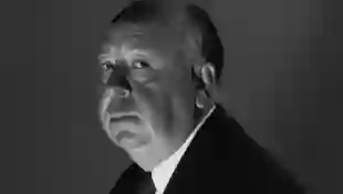 Der englische Filmregisseur Alfred Hitchcock (1899 bis 1980) in London, 1959.