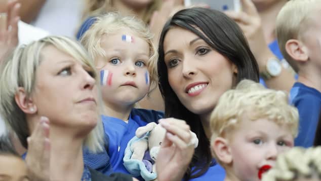Olivier Giroud Frau So Glucklich Ist Er Mit Seiner Jennifer
