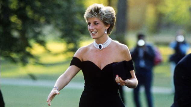 Gewusst Lady Diana Wollte Ihr Rachekleid Eigentlich Gar Nicht