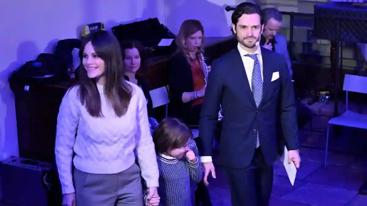 Prinz Alexander besucht mit Sofia und Carl Philip einen Gottesdienst
