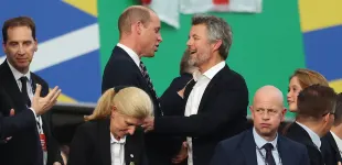 Prinz William und König Frederik beim EM-Spiel England gegen Dänemark 2024