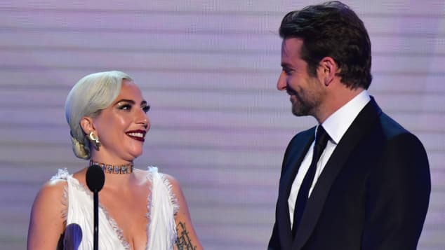Lady Gaga Dementiert Beziehung Mit Bradley Cooper
