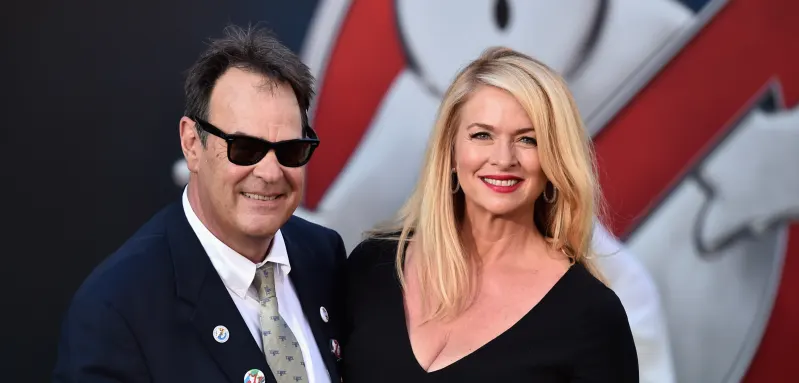 Dan Aykroyd und Donna Dixon