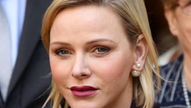 Furstin Charlene Uberrascht Wieder Mit Neuer Frisur