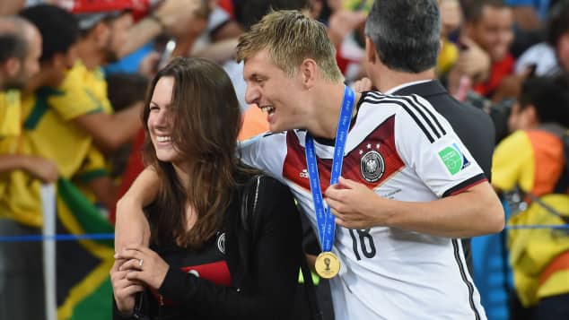 Toni Kroos: Frau Jessica Farber ist keine typische Spielerfrau