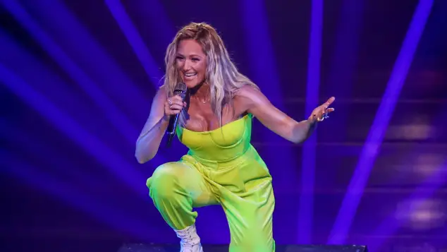 Helene Fischer performt bei „Das große Schlagerjubiläum 2022 – Auf die nächsten 100!“ im Oktober 2022