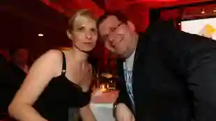 Elton mit seiner Frau Yvonne im Jahr 2009