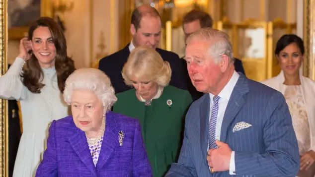 Herzogin Kate, die Queen, Camilla, Prinz William, Prinz Charles, Prinz Harry, Herzogin Meghan