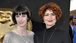 Anna und Poppy Chancellor bei der Verleihung der BAFTA TV Awards 2012 in der Royal Festival Hall
