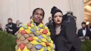 Rihanna und A$AP Rocky bei der Met Gala Celebrating In America: A Lexicon Of Fashion am 13. September 2021