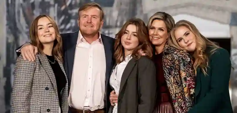 König Willem-Alexander und Königin Máxima mit ihren Töchtern Ariane, Alexia und Amalia