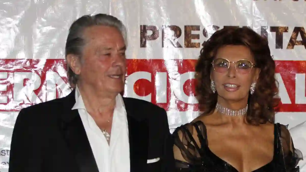 Sophia Loren und Alain Delon 2011