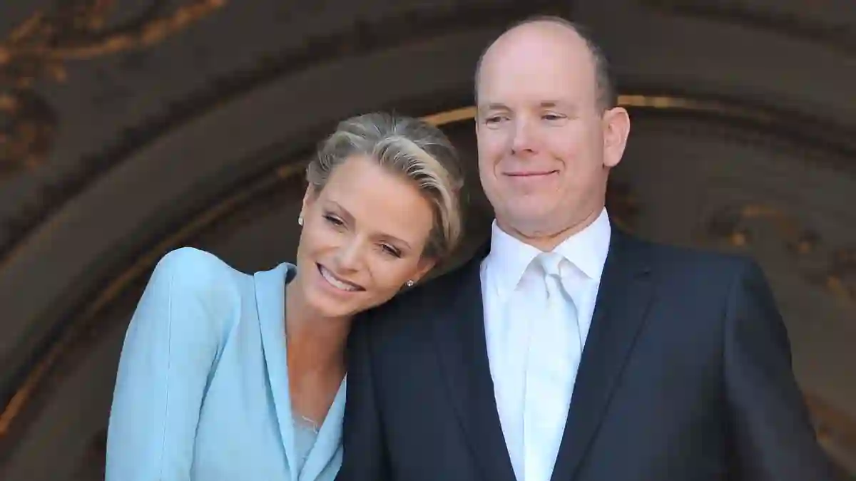Fürstin Charlène und Fürst Albert von Monaco glücklich miteinander 2011