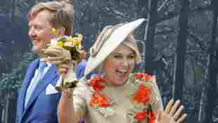 König Willem-Alexander Königin Máxima Königstag lächelt Spaß
