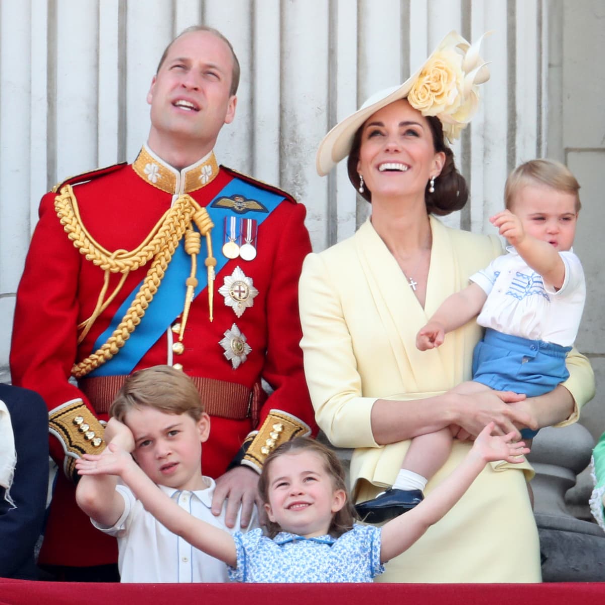 Neues Bild William Kate Und Die Kinder Verschicken Weihnachtskarte