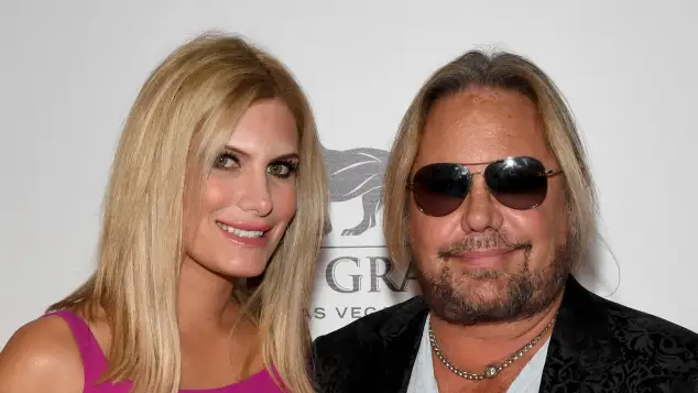 Vince Neil und seine Freundin Rain