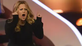 barbara schöneberger samtsofa story