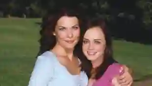 Lauren Graham und Alexis Bledel gilmore girls