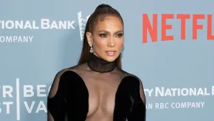 Jennifer Lopez komplett nackt zum 53. Geburtstag in einem Video