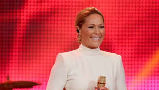 Helene Fischer Feiert Video Premiere Mit Vamos A Marte