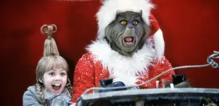 Taylor Momsen und Jim Carrey in „Der Grinch“