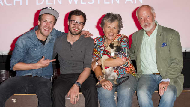 Luke Mockridge Frau : Luke Mockridges Familie Das Sind Seine Bruder Und Seine Eltern