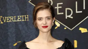 „Babylon Berlin“: SO sieht „Charlotte Richter“-Darstellerin Liv Lisa Fries im echten Leben aus