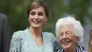 Königin Letizia und ihre Großmutter Menchu Álvarez bei der Kommunion von Prinzessin Sofia am 17. Mai 2017