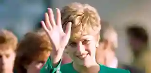 Lady Diana am Flughafen von Paris am 13. November 1992