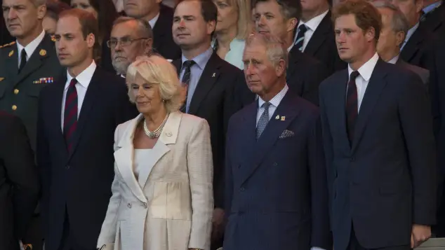 Prinz William, Herzogin Camilla, Prinz Charles, Prinz Harry