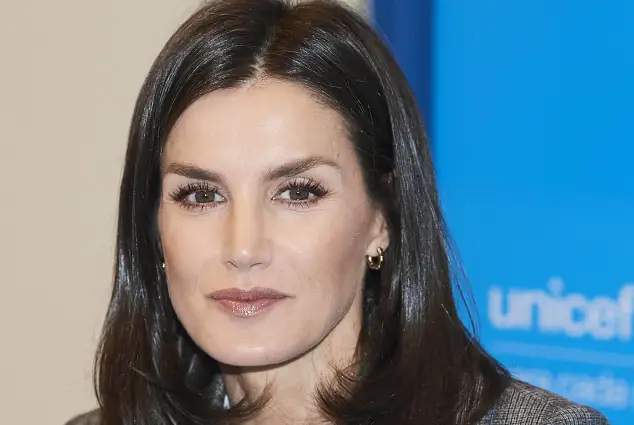 Königin Letizia Look Mode Outfit Anzug