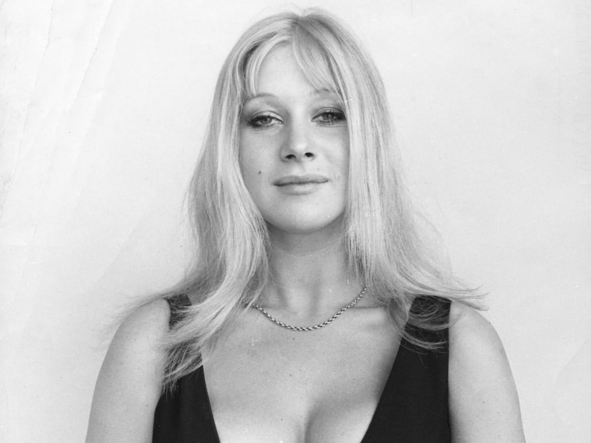 So Heiss Sah Helen Mirren Jung Aus