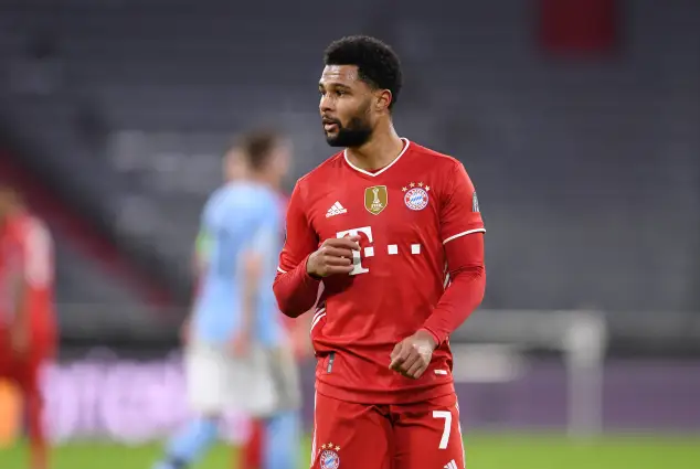 Bayernspieler Serge Gnabry beim Achtelfinal-Rückspiel der Champions League gegen Lazio Rom am 17. März 2021