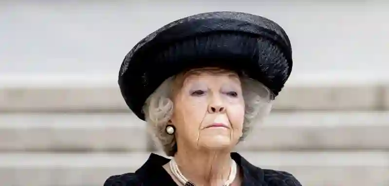 Prinzessin Beatrix hat Corona
