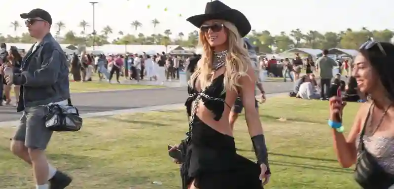 Paris Hilton beim Coachella-Festival 2024