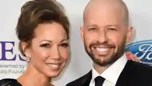 Lisa Joyner und Jon Cryer