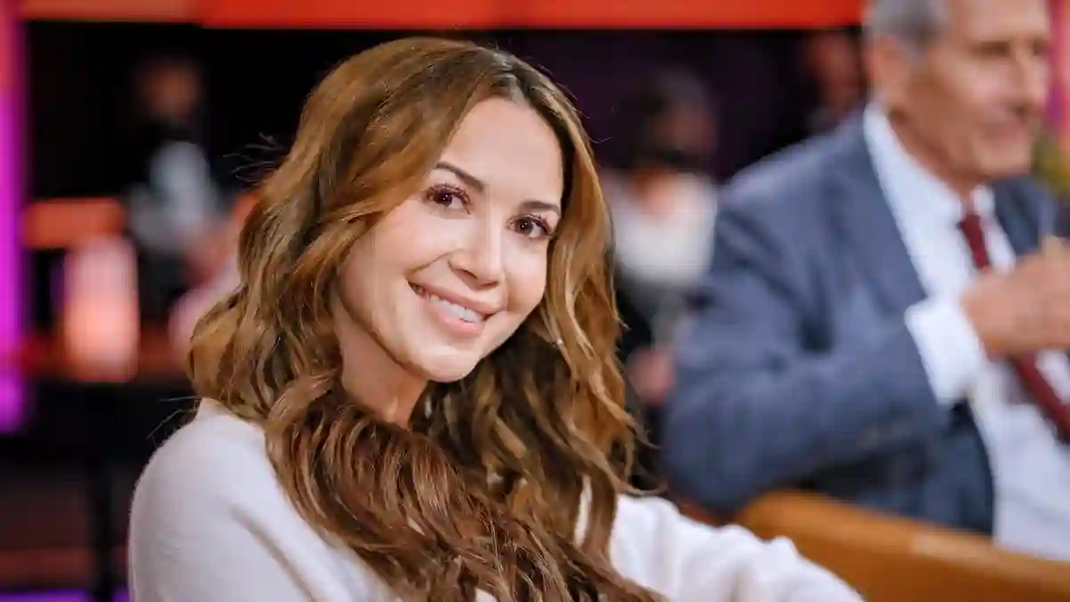 Mandy Capristo zu Gast in der MDr-Talkshow „Riverboat“ im November 2022