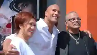 Herkunft von Dwayne Johnson mit seiner Mutter Ata und seinem Vater Rocky