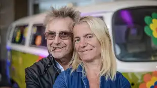 Martin Semmelrogge und Sonja Semmelrogge (†) posieren im Jahr 2016 für ein gemeinsames Foto