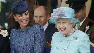 Herzogin Kate und Königin Elizabeth II