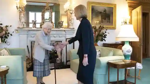 königin elisabeth queen tot liz truss gestorben verstorben