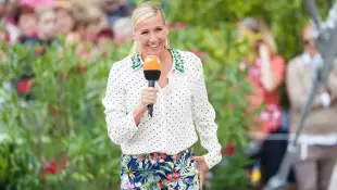 Andrea Kiewel bei der Moderation des „ZDF-Fernsehgarten“ im Juni 2018