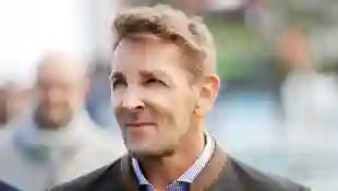 Mark Keller im Trachtenjanker bei einem öffentlichen Auftritt im Oktober 2022
